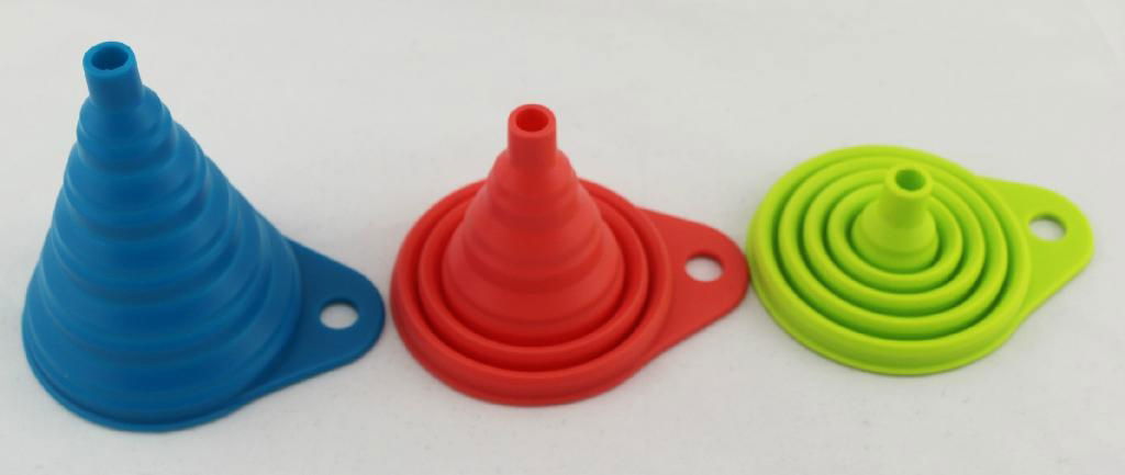Silicone Folding Collapsible Funnel 2
