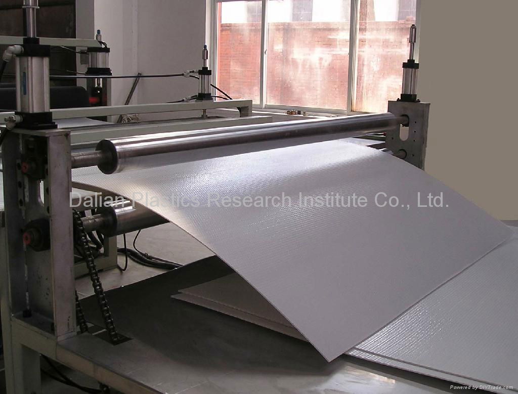 PP plastic honeycomb sheet machine 2