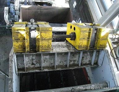 coal mining industrial Banana type vibrating Screen 2