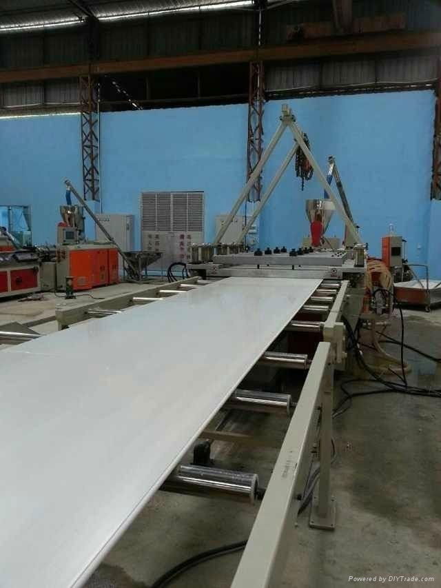 PVC塑料中空建築模板擠出生產線 3