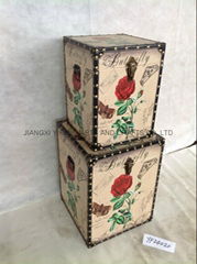 Flower wooden trunk for indoor decoration