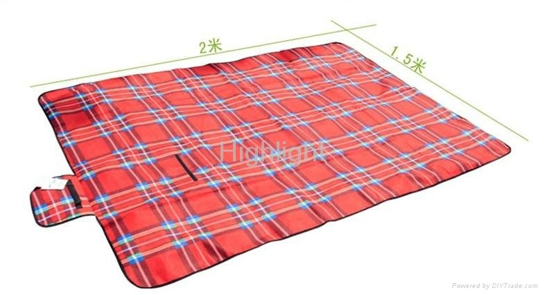 Outdoor camping picnic moisture-proof mat