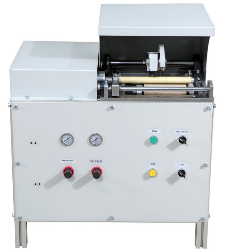 Manual paper core cutting machine