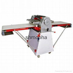 manual dough sheeter croissant making machine