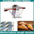 manual dough sheeter croissant making machine