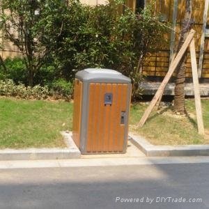 Curbside Waste Containers With Pedal  3