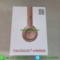 Beatsing Soloing by dre headphones with good quality 7