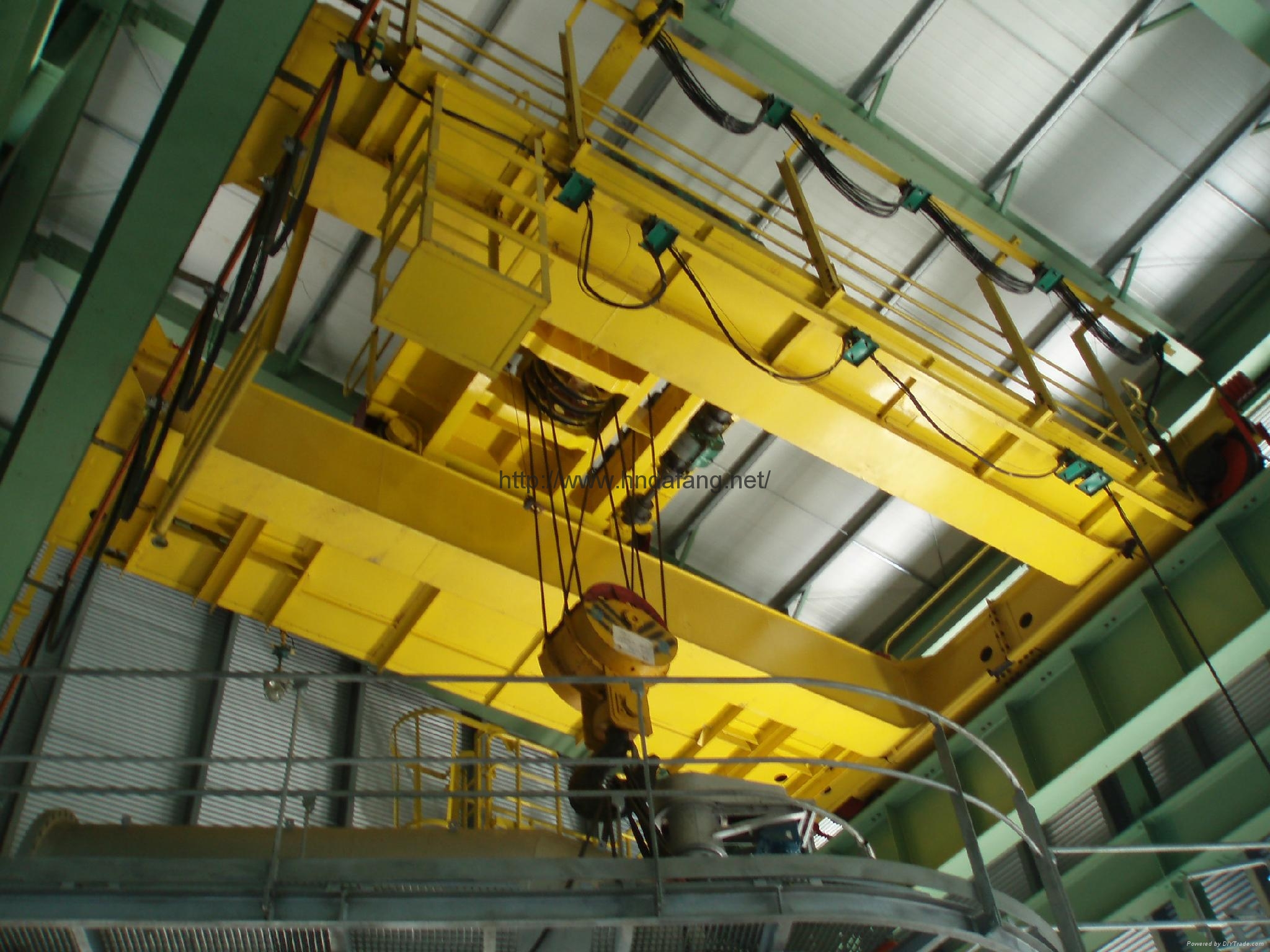 QY type insulation hook bridge crane yugong (China Manufacturer) Products