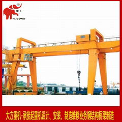 Double main beam door crane