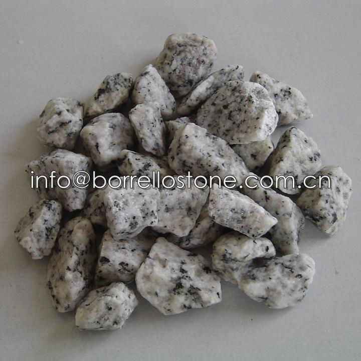 white granite stone chips 3
