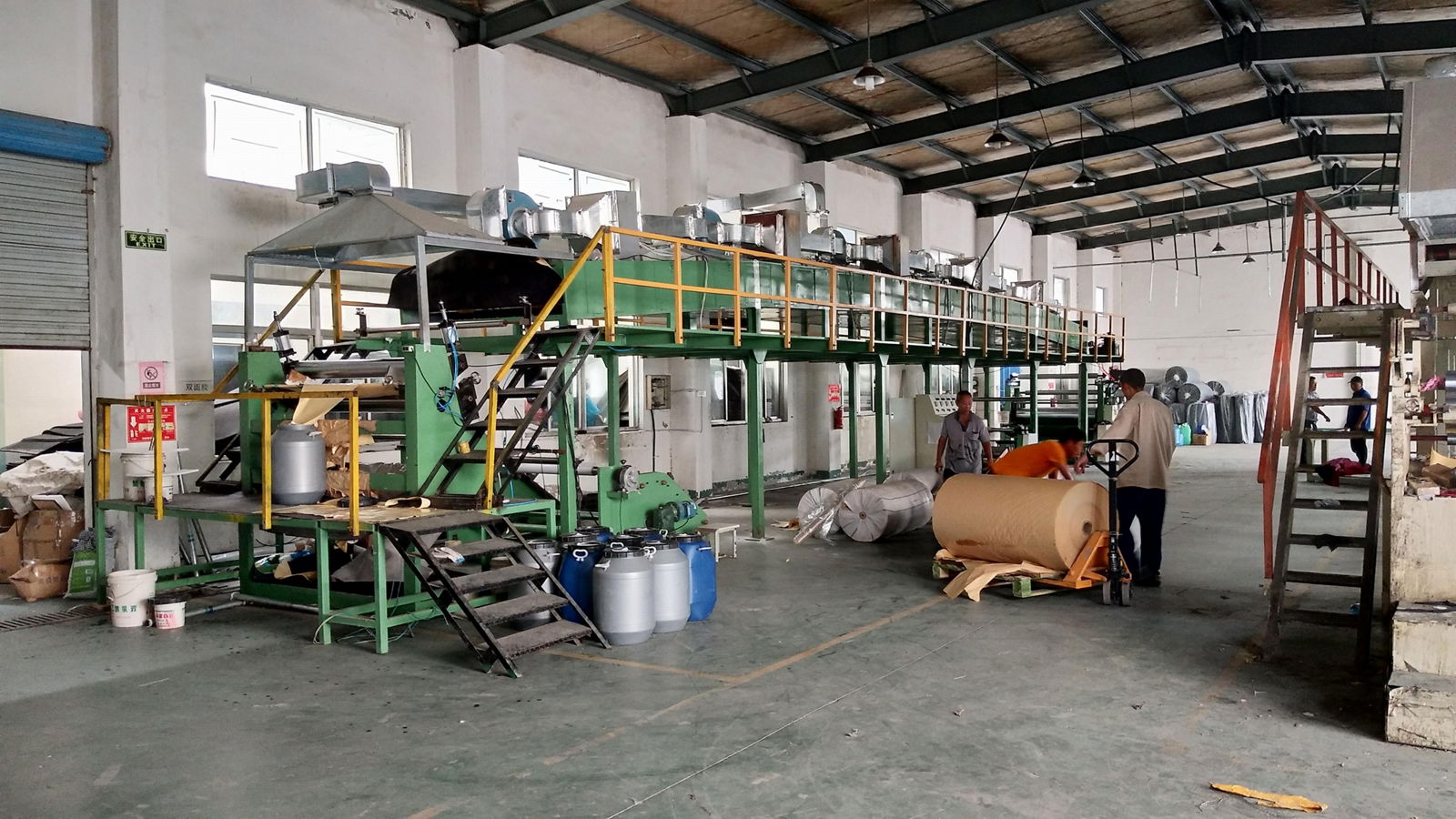 Adhesive coating machine 4