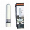 plastic electric salt and pepper mill with light 4