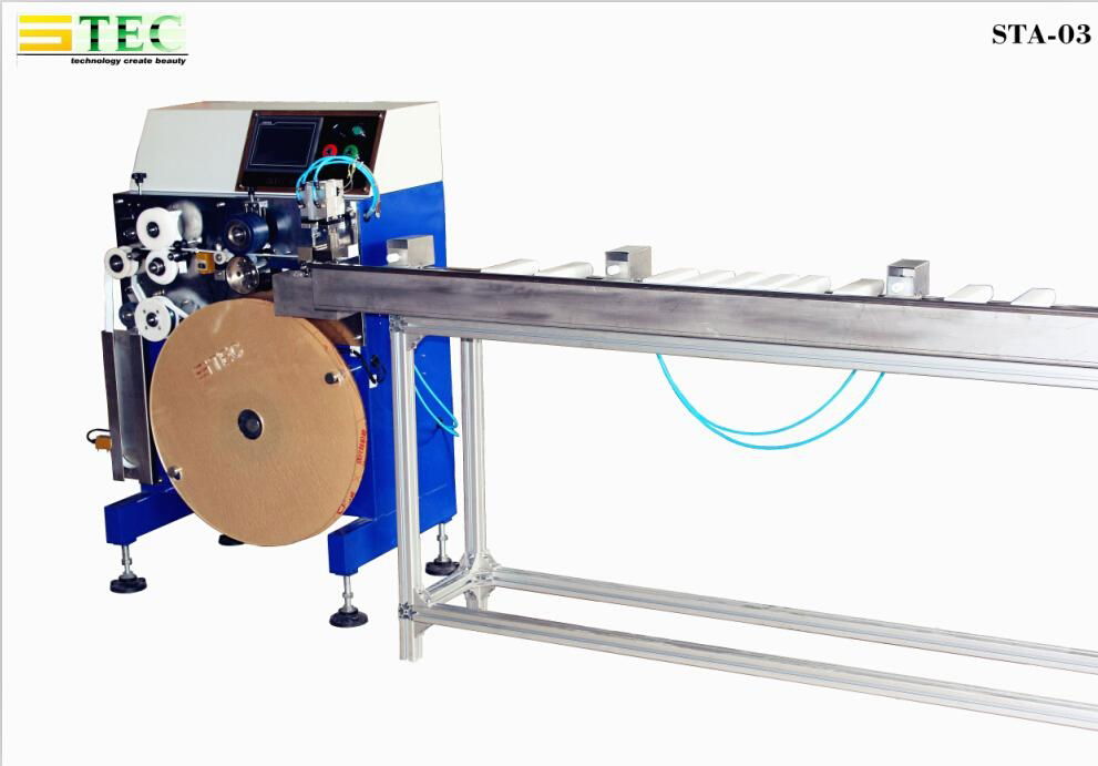 Automatic venetian blind slat cutting punching machine