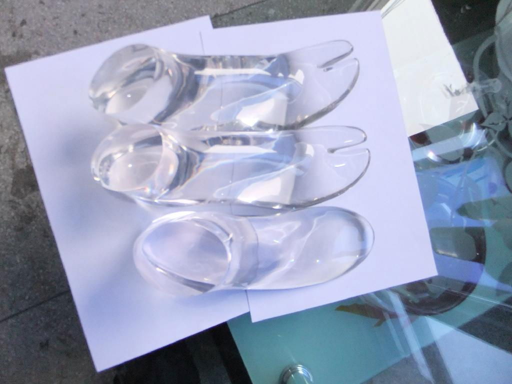 Clear Exquisite Lucite Foot Mannequin Acrylic Foot Resin Mannequin for Display  3