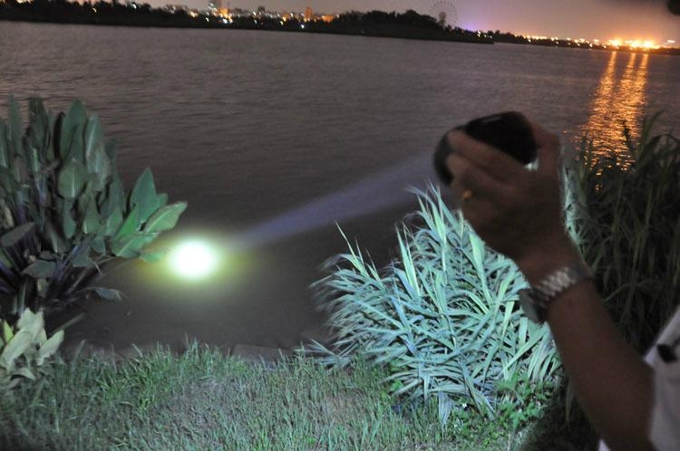 5W鋰電池LED大功率防水割膠頭燈 3