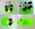 带熊猫模型的装糖钙片盒具