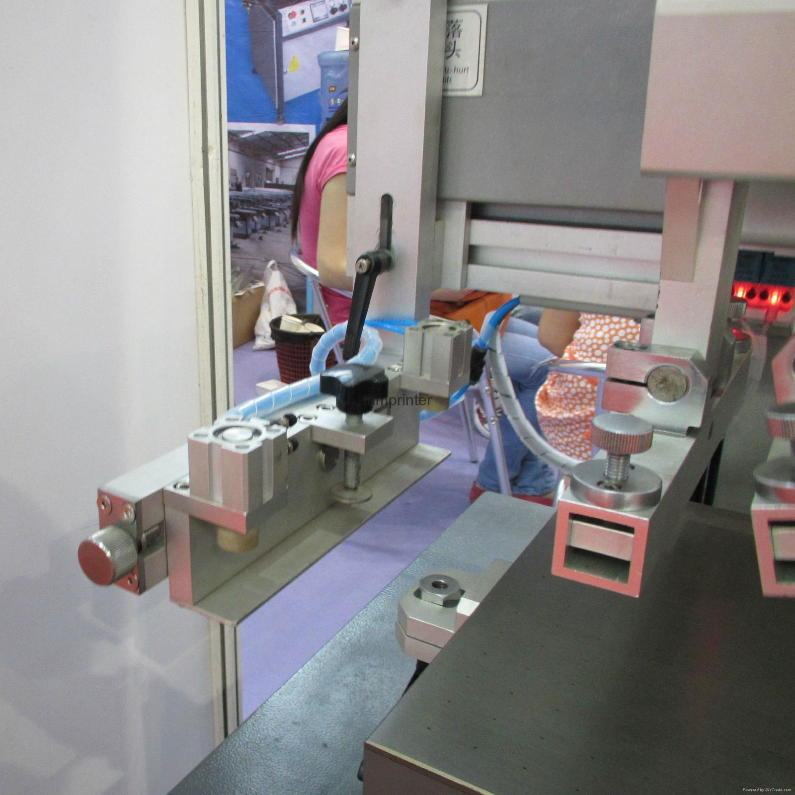  servo precision Vertical screen printing machine 4