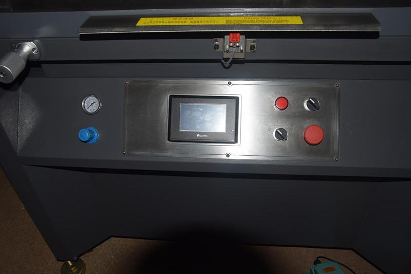  servo precision Vertical screen printing machine 2