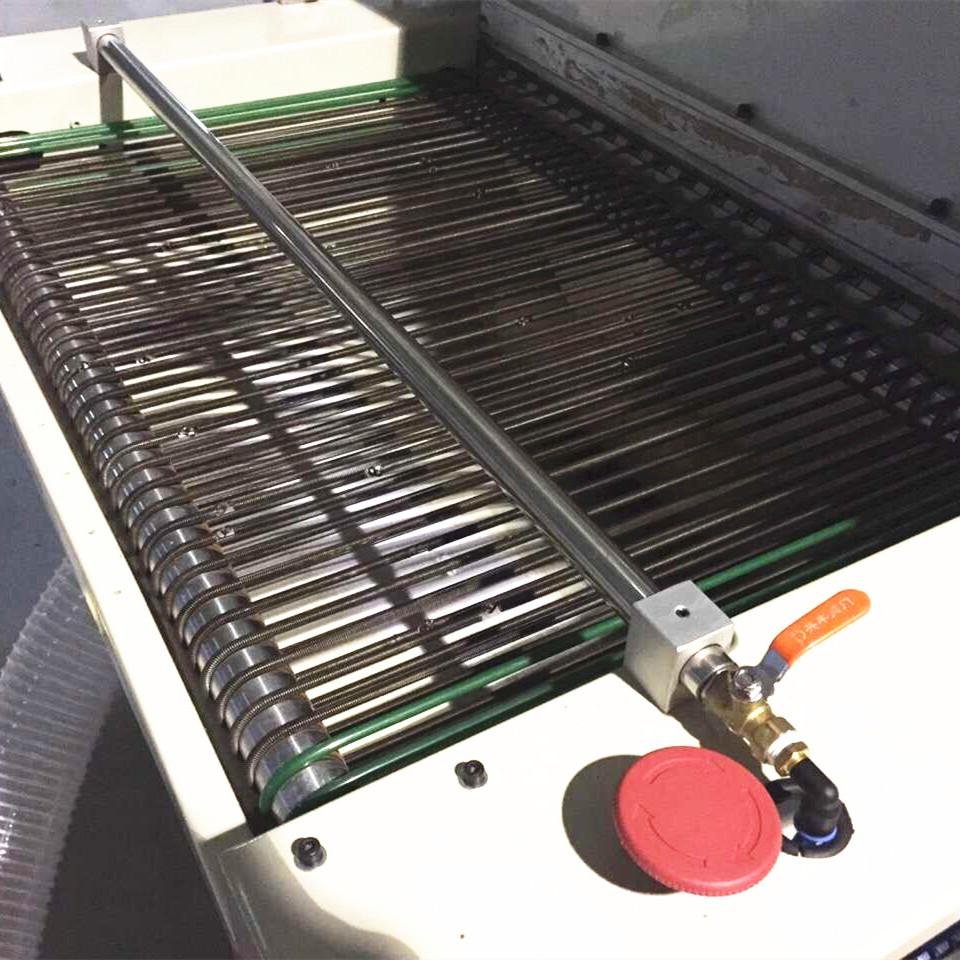 Automatic Hot Melt Adhesive powder applicator For Heat Transfer Film Trademar 7