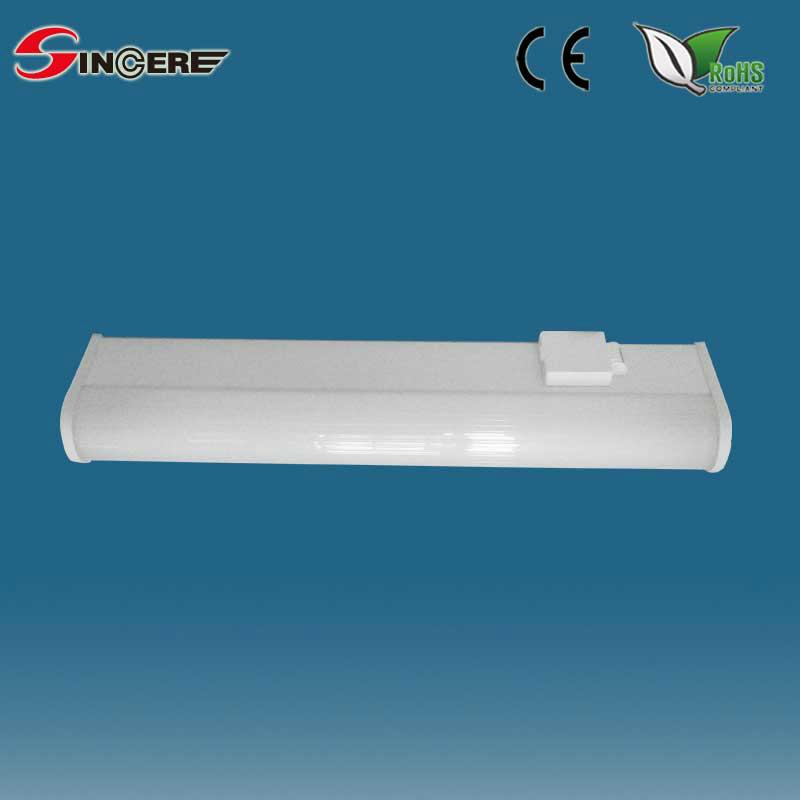 IP44 EA BATHROOM FIXTURES W/POWER OUTLET 45CM 15W