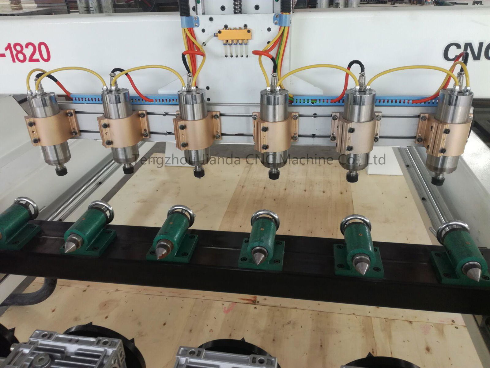 China CNC Router Engraver for Columned Wood Aluminum  3