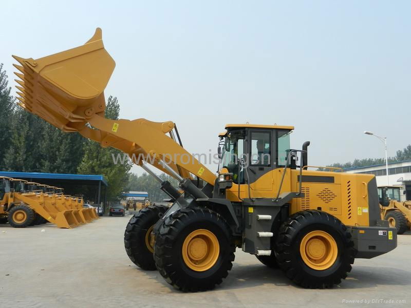 5.0T Capacity Wheeled Loader 4