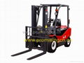 2.0 ton capacity diesel forklift truck 2