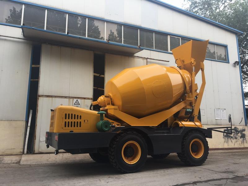 4.2CBM Self-loading Concrete Mixer Truck