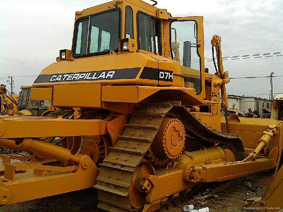 Used Cat D7H Bulldozer  2