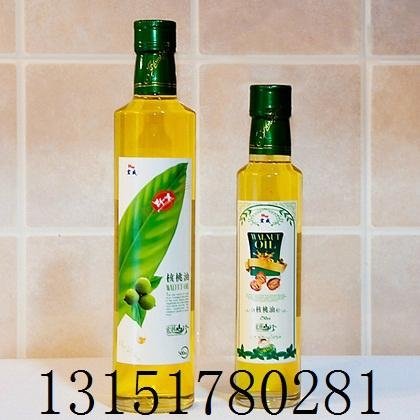 Olive oil bottle 3