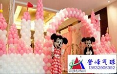 深圳生日聚会会场气球装饰