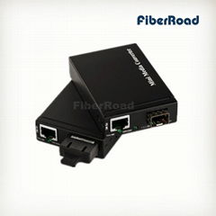 10/100Base-TX to 100Base-FX Mini Media Converter