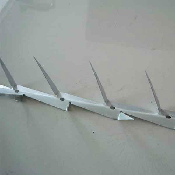 wall spikes 4