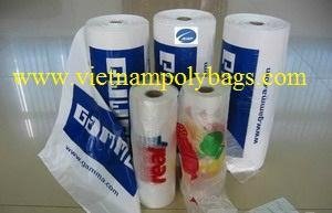 Plastic bags on roll  5