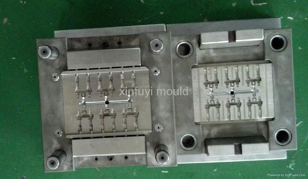 china plastic injection mould,C14 computer connector 3