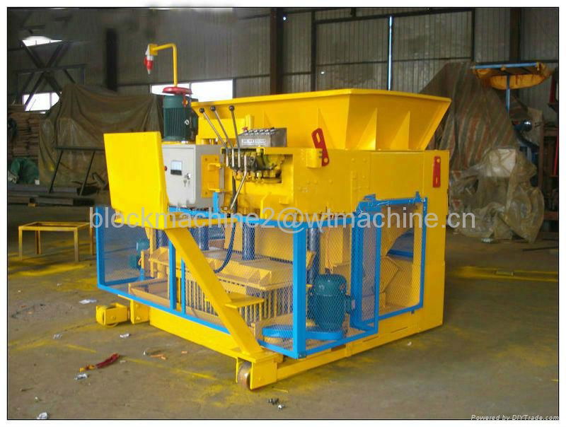 WT6-30 mobile hollow block machine 