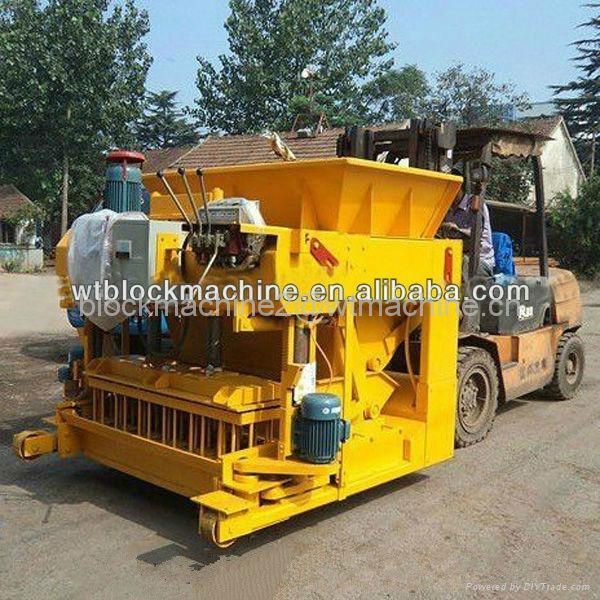 WT6-30 mobile hollow block machine  3