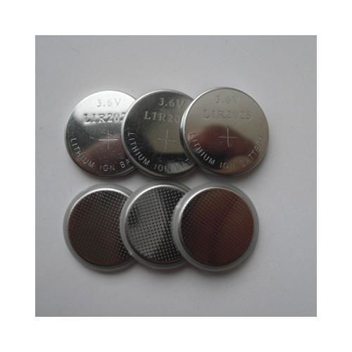 Button cells case 2