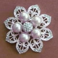 Silver flower pearls rhinestone brooch 1