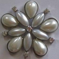 Pearl flower embellishment