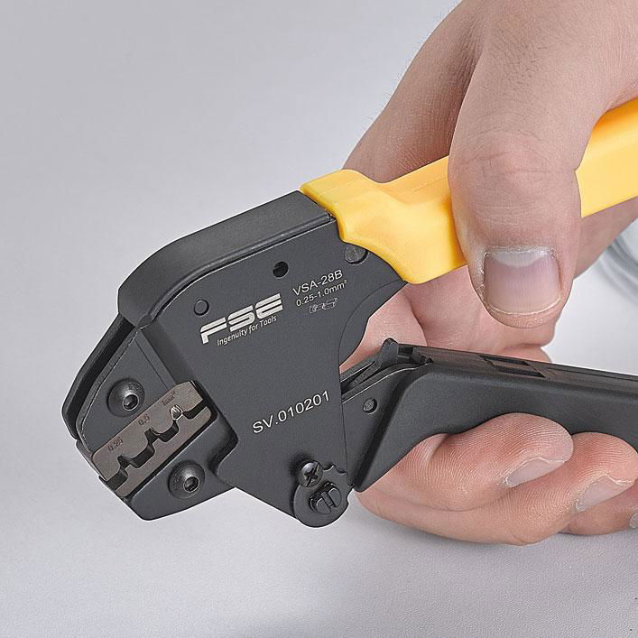 VSA-28B Mini Crimping Tools 2