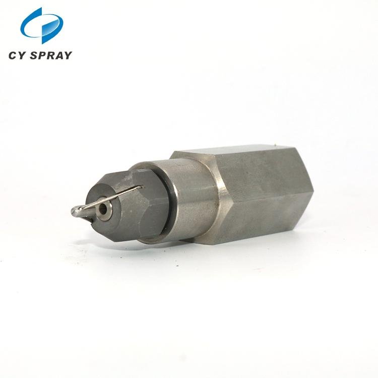 Dry fog ultrasonic air spray atomizing nozzle for cleaning
