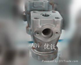 Titanium graphite mold castings 4