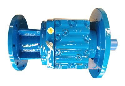 R Series helical gearbox with IEC adapter flange 3