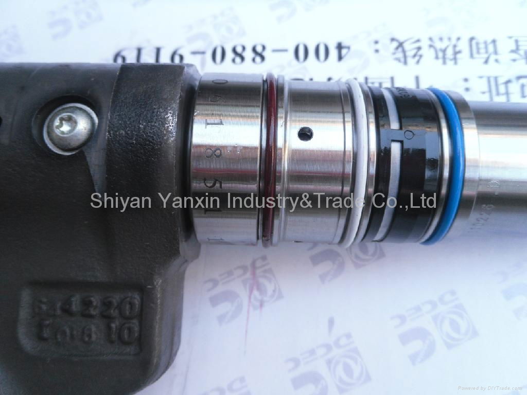 CCEC M11 INJECTOR 4061851 3