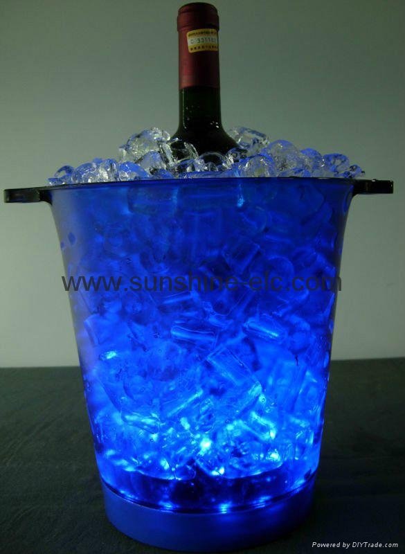 LED champagne bucket 2