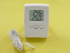 TT03 in-out digital thermometer