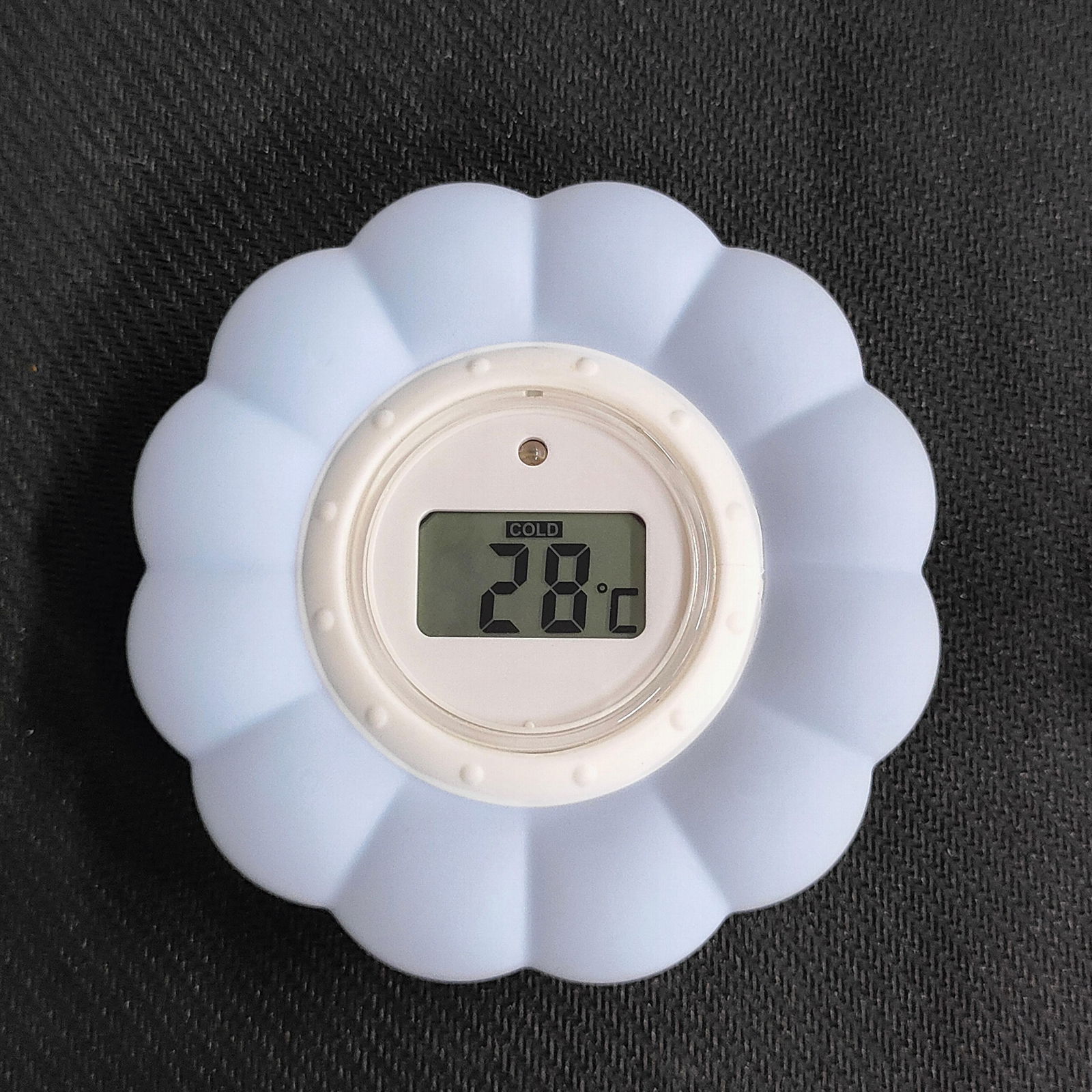 02SF  Bath and Room thermometer
