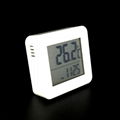 TT06  Digital thermometer with clock