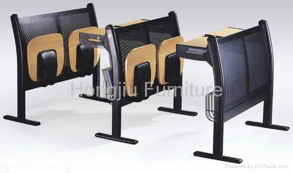 Selling Chinese classroom chairs and desks 2